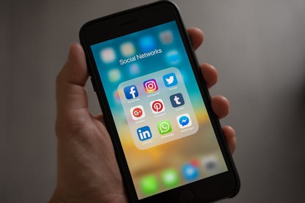 À quel gafam appartiennent vos réseaux sociaux préférés ?
